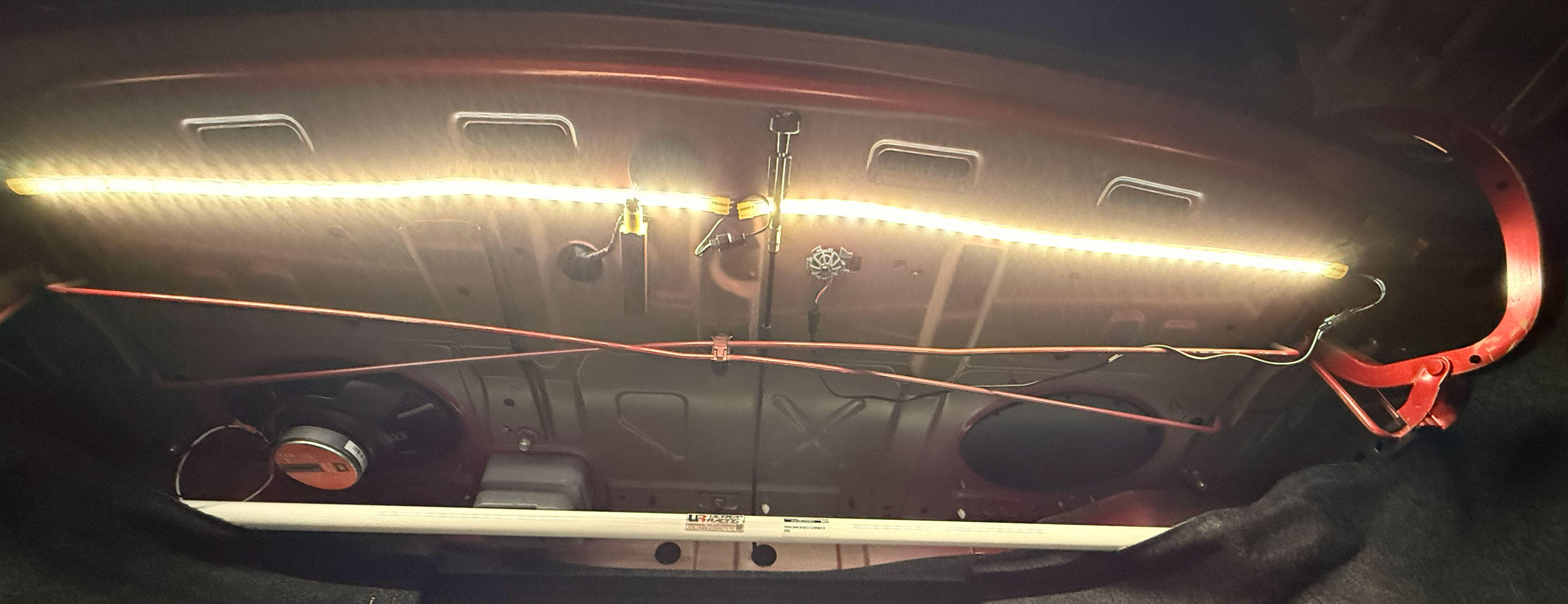 Here's the guts of the final install on the underside of the rear deck.